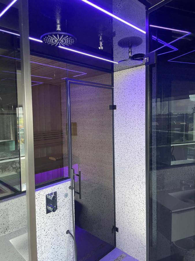 Above And Beyond - Luxe Suite Met Sauna En Stoomdouche Zaandam Eksteriør billede